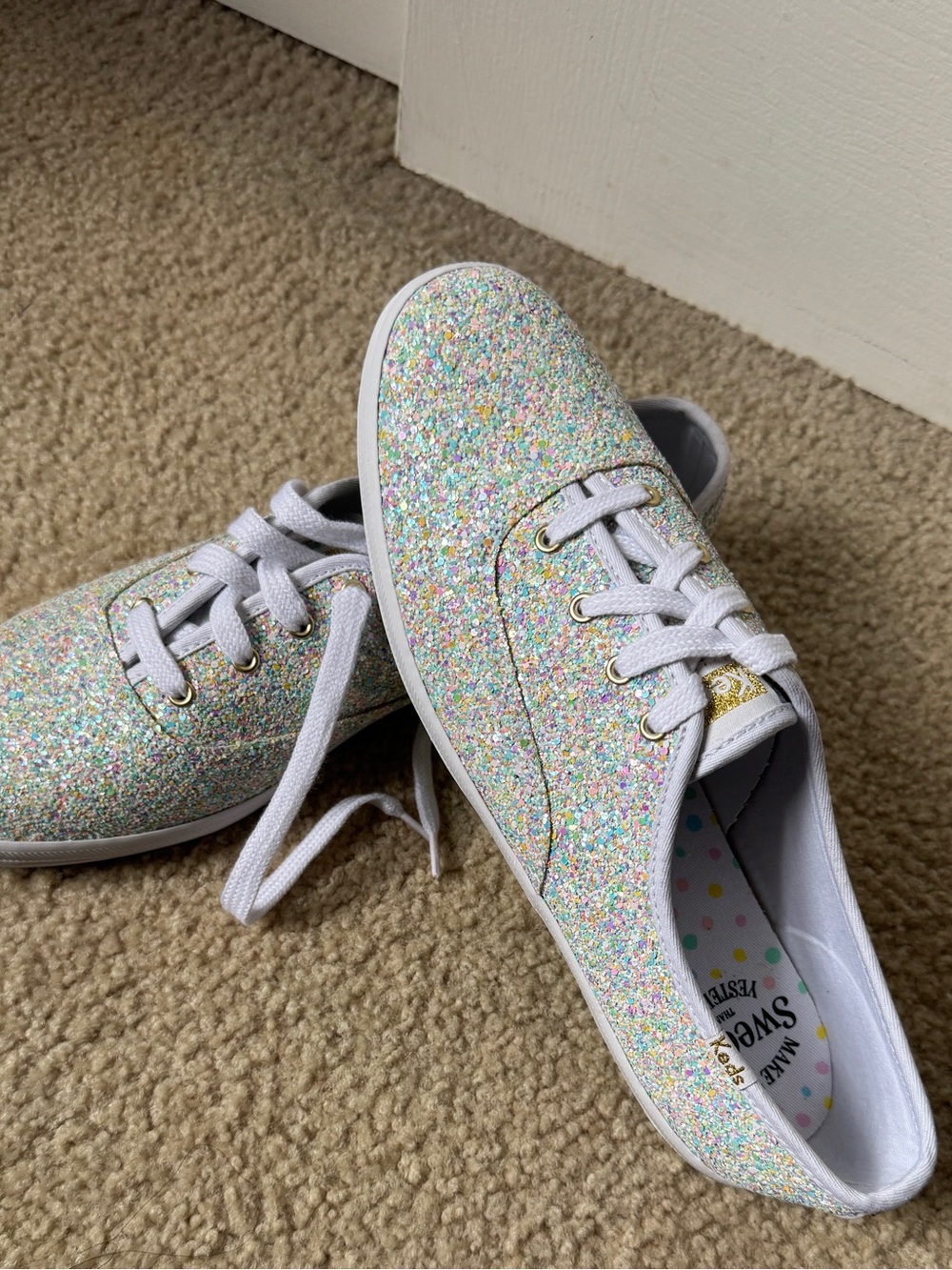 Keds Magnolia Bakery Women's Glitter Lace-Up Sneakers in White with Iridescence - Picture 5 of 6